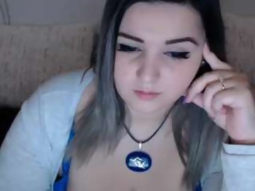 tyaraa is bbw girl 23 years old shows free porn on webcam