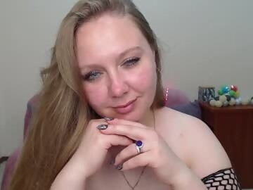 arinasoll is bbw girl 28 years old shows free porn on webcam