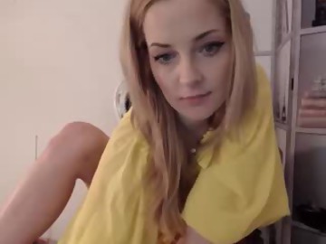 cute sex cam girl viciousqueen shows free porn on webcam. 32 y.o. speaks english , french, italian
