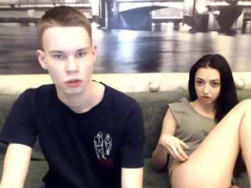 chase_vicky is  @chase_vicky18 couple 20 years old shows free porn on webcam