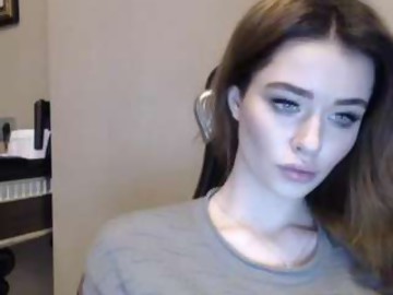 oksanafedorova young cam girl shows free porn