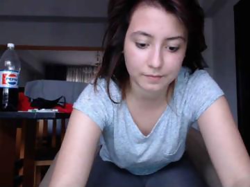 bea97 teen cam girl shows free porn on webcam
