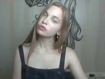 klerkarina teen cam girl shows free porn on webcam
