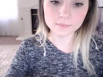 taymade1991 is big tits girl 21 years old shows free porn on webcam