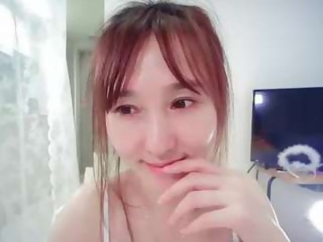 lovely_dana is asian cam girl 25 years old shows free porn