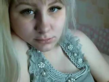 sweetass_u is sweet girl 23 years old shows free porn on webcam