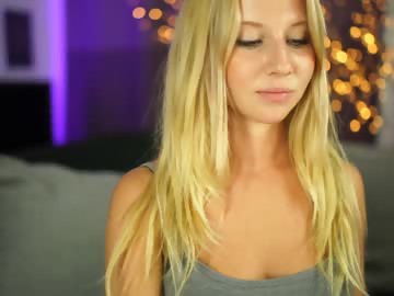 misskreazy is naughty girl 18 years old shows free porn on webcam