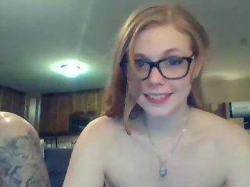 blowjob sex cam couple daphnemadison shows free porn on webcam. 25 y.o. speaks english