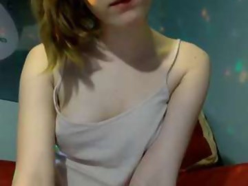 squirt sex cam girl hotschneewittchen shows free porn on webcam. 18 y.o. speaks english