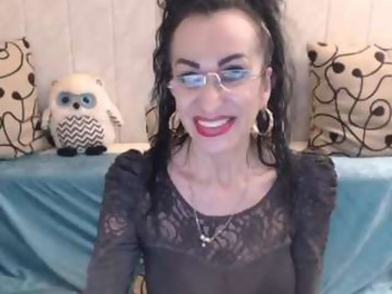 english sex cam girl sexxyfoxxy4you shows free porn on webcam. 40 y.o. speaks english deutsch italian