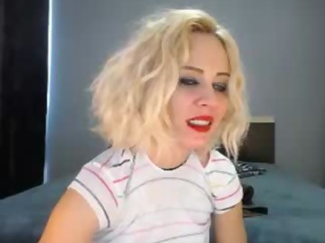 nicepussyfuckk18 is kinky couple 26 years old shows free porn on webcam
