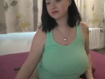 alexie33 horny girl 33 years old shows free porn on webcam