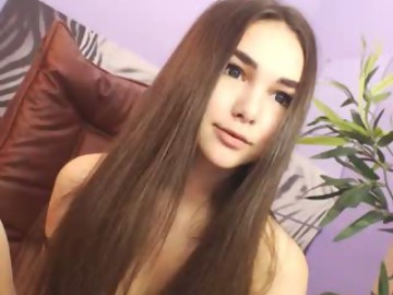 hollyextra teen cam girl shows free porn on webcam