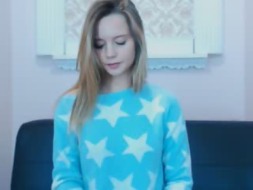 amazing_roxana teen cam girl shows free porn on webcam