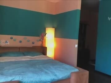 foot sex cam girl lynn_feline shows free porn on webcam. 20 y.o. speaks english +1