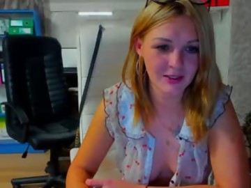 cum show sex cam girl karinadeniss shows free porn on webcam. 29 y.o. speaks english.русский