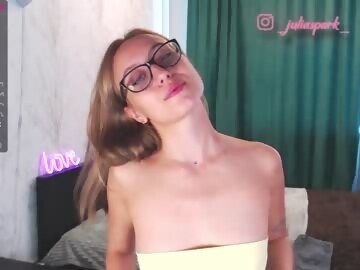 slutty sex cam girl horny_strawberry shows free porn on webcam. 19 y.o. speaks english