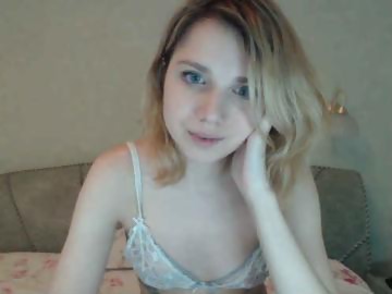 stellawells teen cam girl shows free porn on webcam