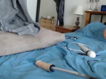 english sex cam girl veronika_rose shows free porn on webcam. 39 y.o. speaks german/english
