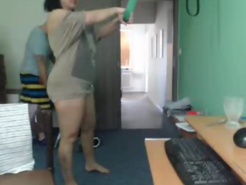 alexie33 is slutty couple 33 years old shows free porn on webcam