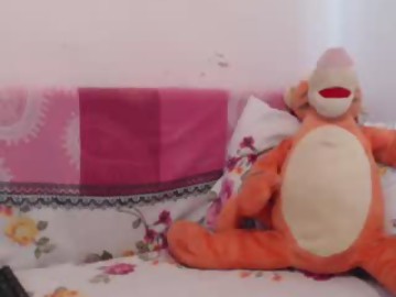 18-19 sex cam girl rosasweet02 shows free porn on webcam. 19 y.o. speaks english espaneol