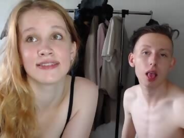 slutty sex cam couple lian004 shows free porn on webcam. 18 y.o. speaks english, russian