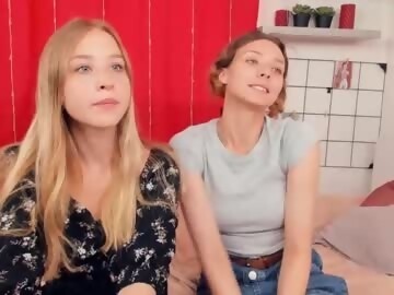 czech sex cam couple lesliefletcher shows free porn on webcam. 20 y.o. speaks english