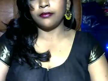 indianqueenji is indian cam girl 27 years old shows free porn
