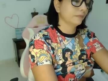 ebony sex cam girl cailyn_hot shows free porn on webcam. 27 y.o. speaks spanish and english