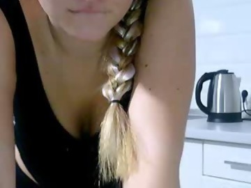 FRENCH GIRL - 18 YEARS WEBCAM