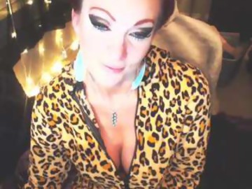 fetish sex cam girl kiarose shows free porn on webcam. 32 y.o. speaks english