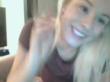 striptease sex cam girl oliviaowens shows free porn on webcam. 19 y.o. speaks english
