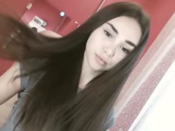 18-19 sex cam girl hollyextra shows free porn on webcam. 19 y.o. speaks english