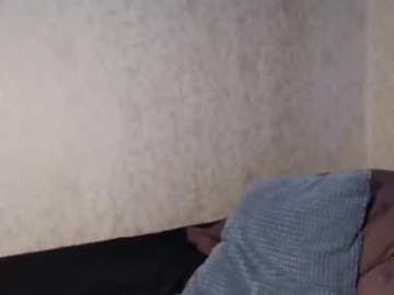 fingering sex cam girl nikki_whatever shows free porn on webcam. 19 y.o. speaks english