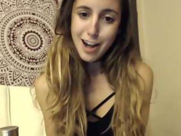 syriahsage is horny girl 24 years old shows free porn on webcam