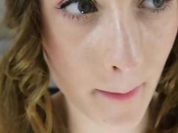 slutty sex cam girl hannahjames710 shows free porn on webcam. 20 y.o. speaks english