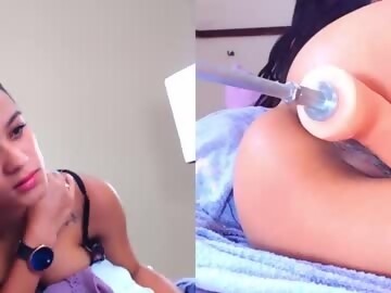 ebony sex cam girl karinasecret_ shows free porn on webcam.  y.o. speaks español