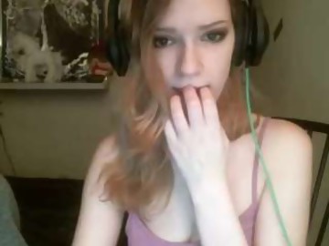petite sex cam couple arielsilverr shows free porn on webcam. 22 y.o. speaks english