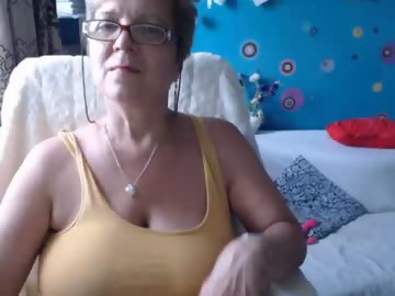 queenpammy mature cam girl shows free porn