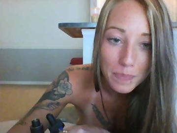 english sex cam girl ashlyndiamond shows free porn on webcam. 22 y.o. speaks english