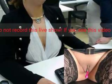 english sex cam couple milf_viktoria shows free porn on webcam. 30 y.o. speaks english