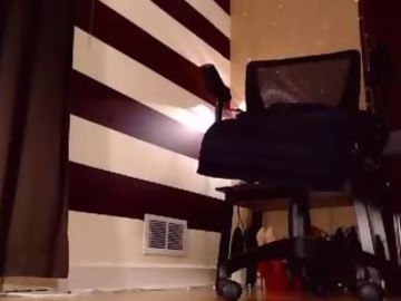 european sex cam girl missmina shows free porn on webcam. 37 y.o. speaks english