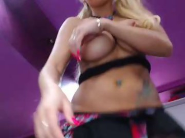 xalexax horny girl 28 years old shows free porn on webcam