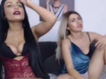 sas4a teen cam girl shows free porn on webcam