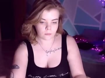 bbw sex cam girl yumm_lolly shows free porn on webcam.  y.o. speaks english