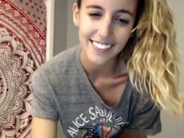 english sex cam girl syriahsage shows free porn on webcam. 25 y.o. speaks english, sarcasm