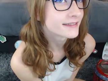 slutty sex cam girl hannahjames710 shows free porn on webcam. 20 y.o. speaks english