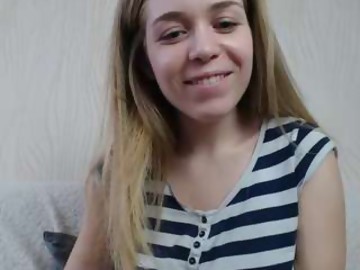 sweetcobra is sweet girl 22 years old shows free porn on webcam