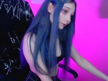 18-19 sex cam girl lily_weep shows free porn on webcam. 18 y.o. speaks english