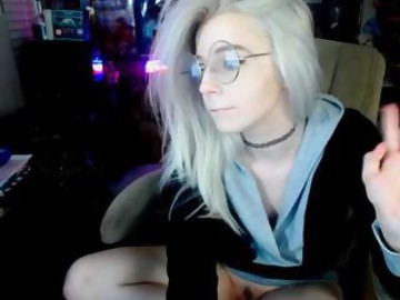 fetish sex cam girl goldengoddessxxx shows free porn on webcam. 23 y.o. speaks english